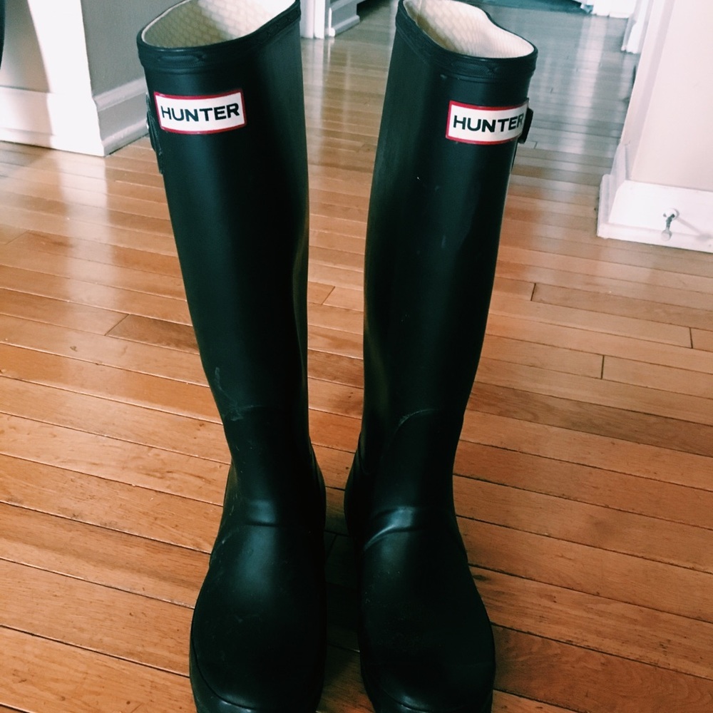 Black Tall Hunter Rain Boots size women’s 7